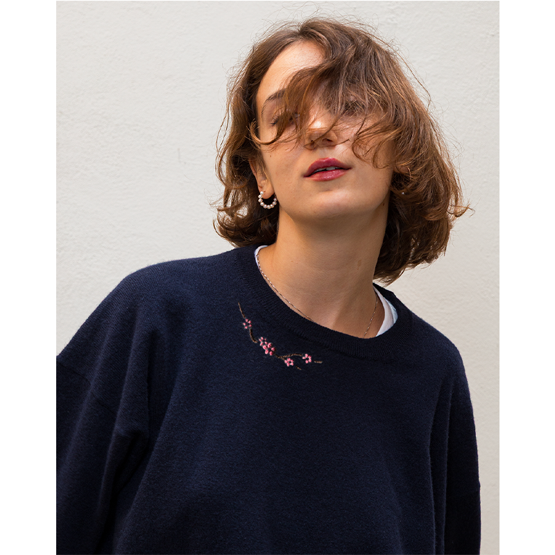 Maglione blu ramo