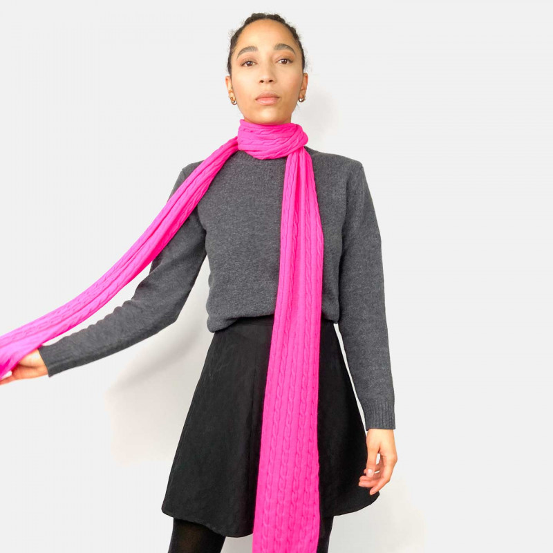 The super long scarf